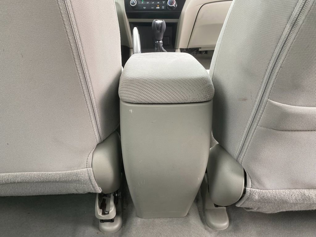Used 2012 Honda Civic LX image 28
