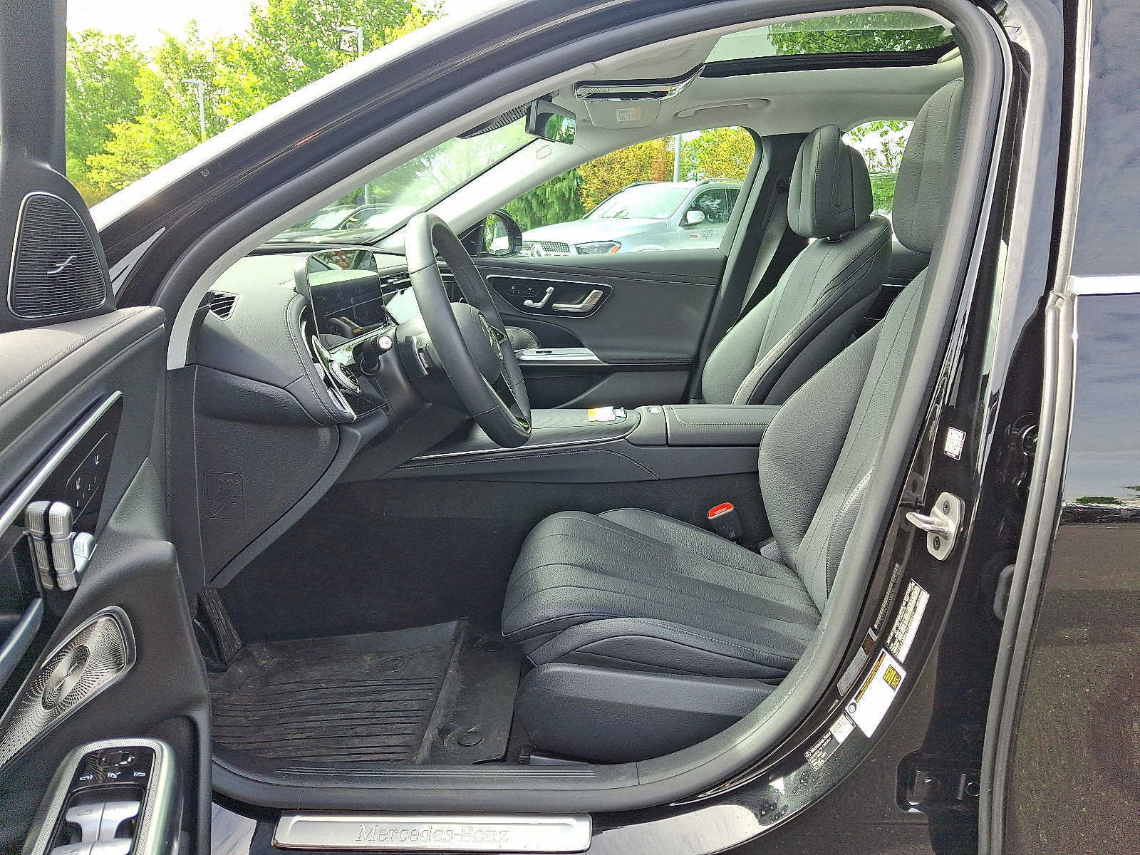 New 2026 Mercedes-Benz E 450 4MATIC Sedan image 11