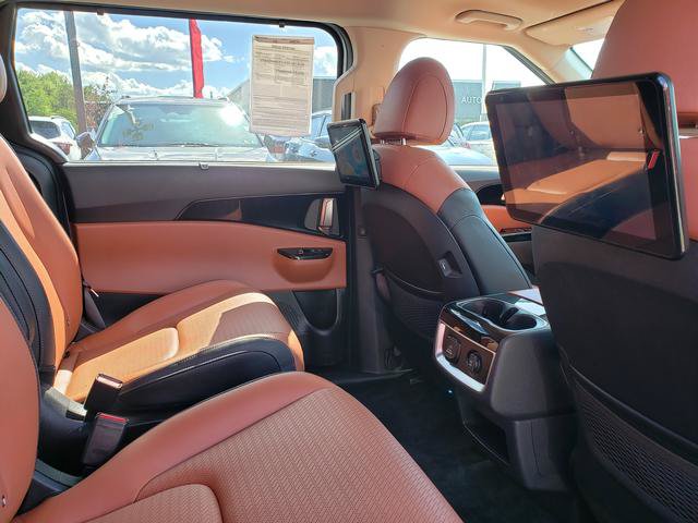 Certified 2022 Kia Carnival SX Prestige FWD image 22