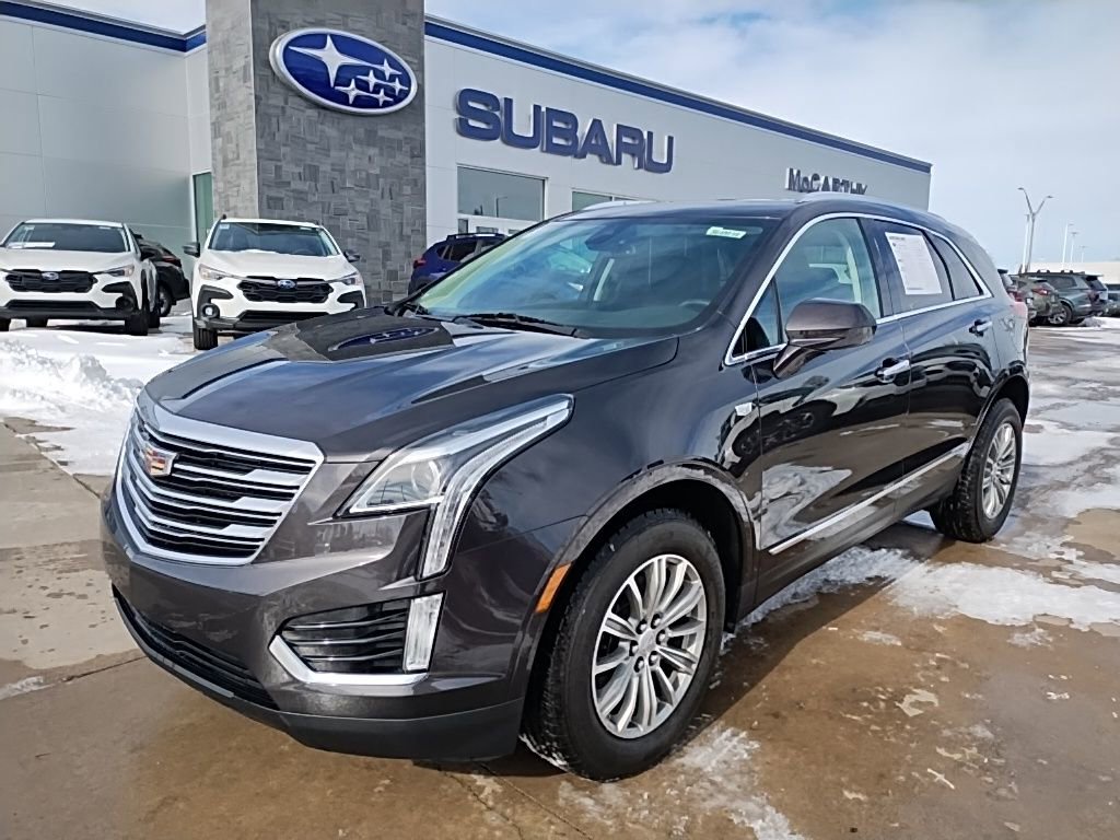Used 2019 Cadillac XT5 Luxury FWD image 2