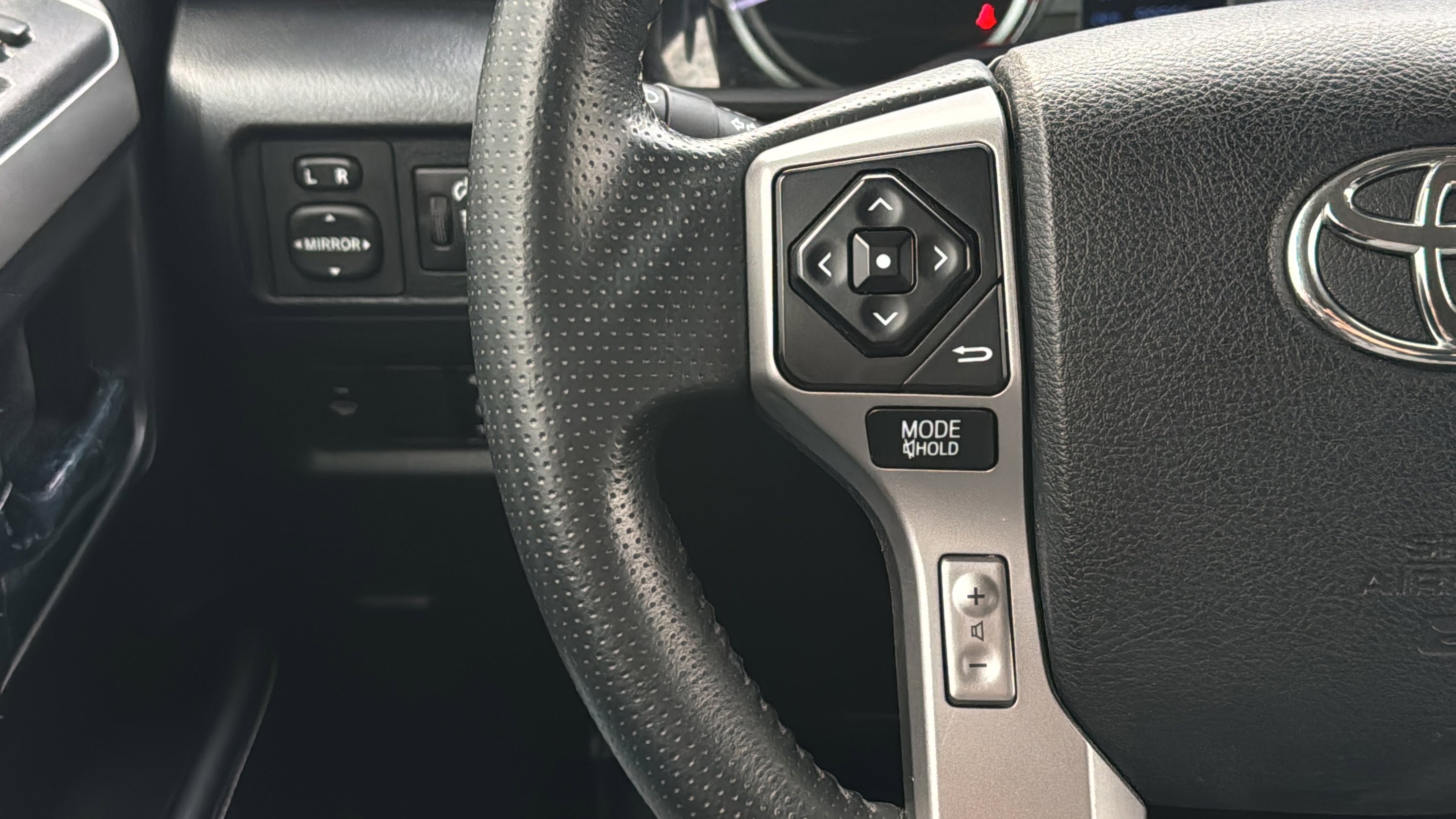 Used 2019 Toyota 4Runner SR5 image 20