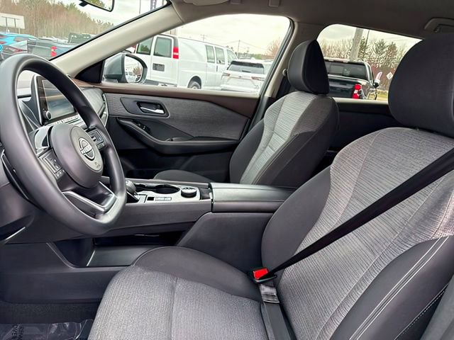 Used 2023 Nissan Rogue SV AWD/4WD image 17