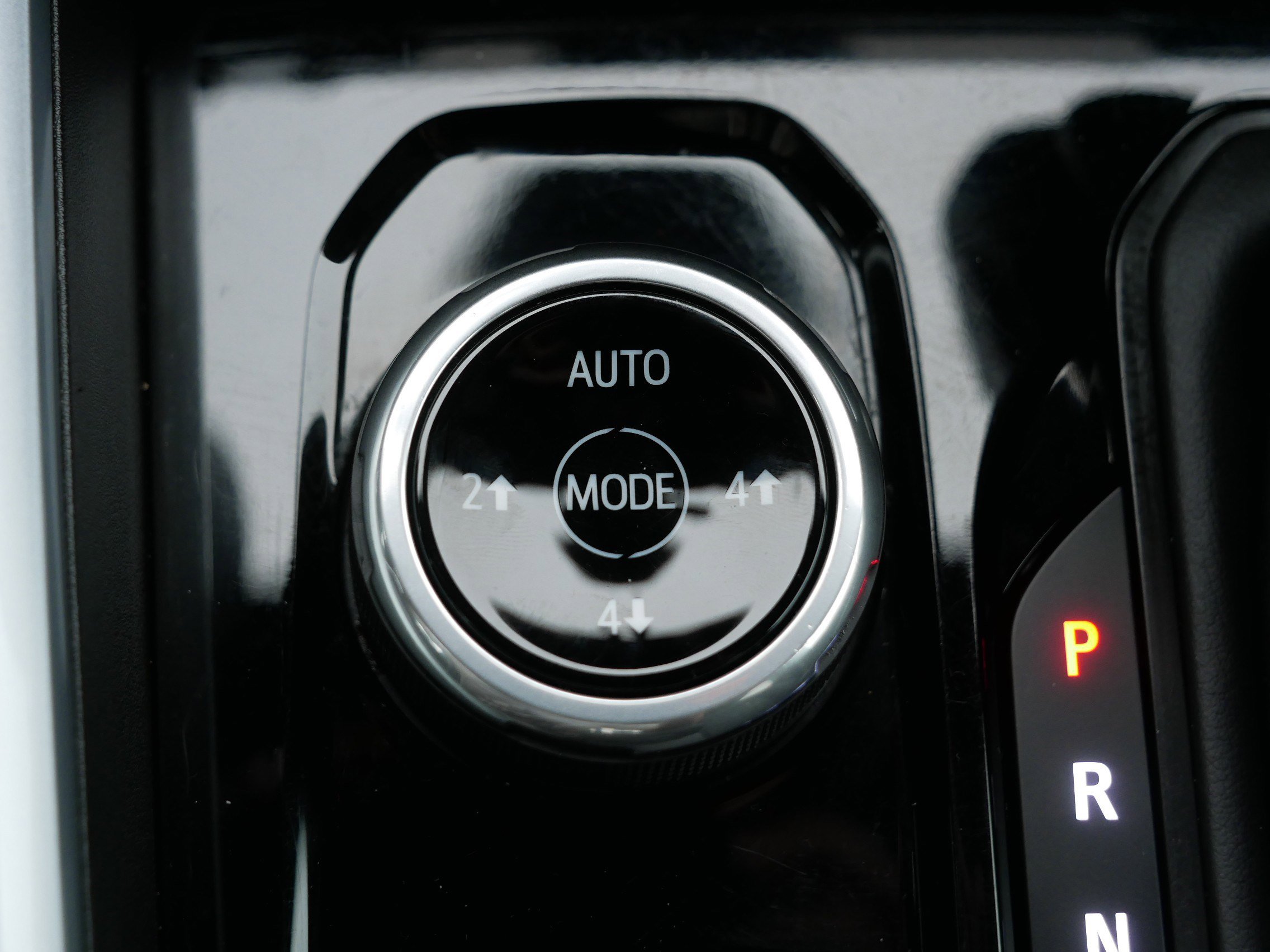 Used 2024 Chevrolet Colorado Trail Boss w/ Advanced Trailering Package AWD/4WD image 28