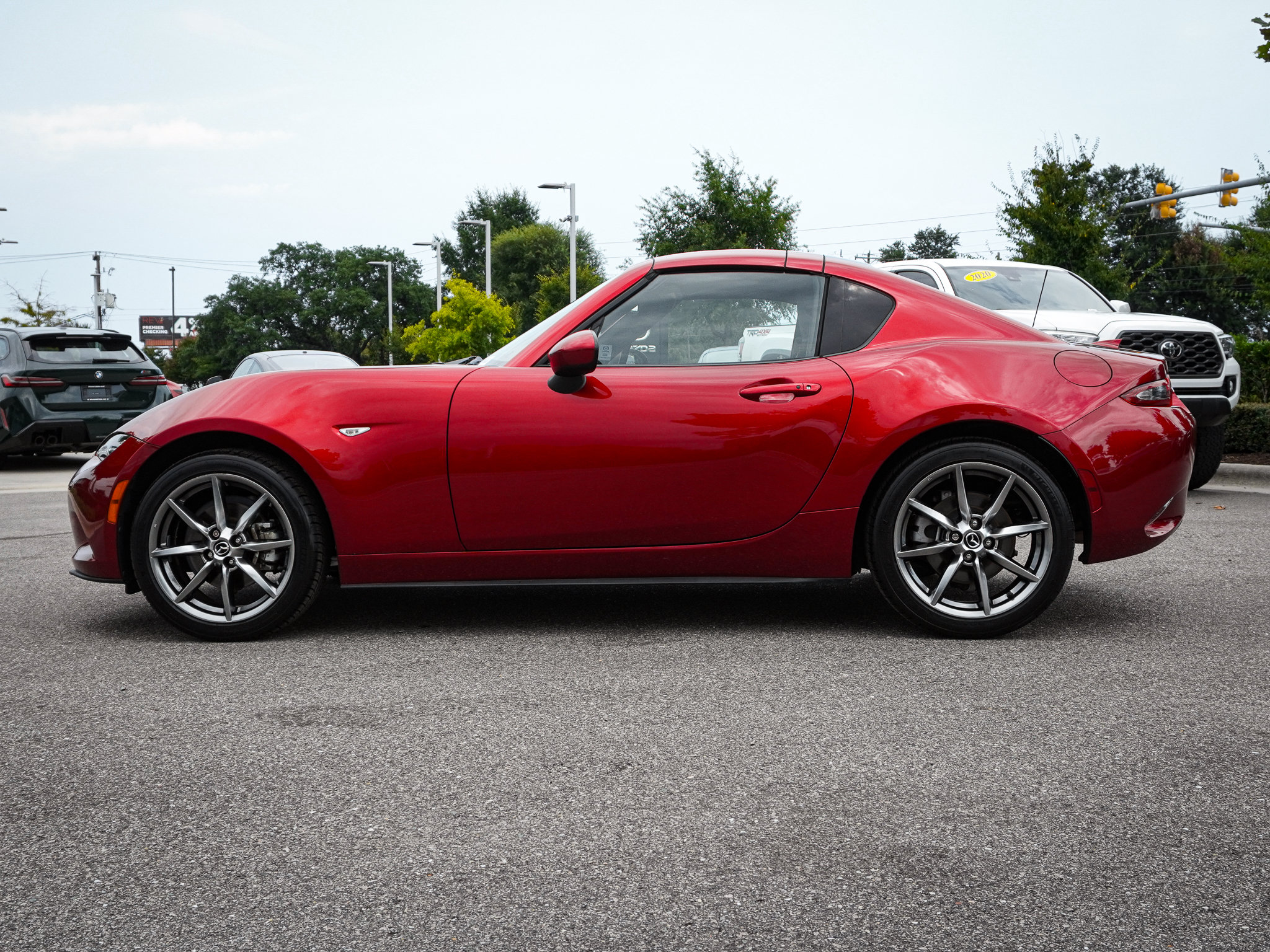 Used 2022 MAZDA MX-5 Miata RF Grand Touring RWD image 7