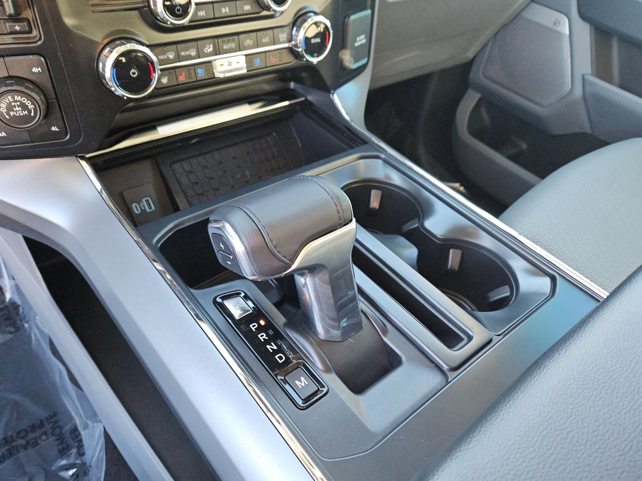 Certified 2024 Ford F150 Lariat w/ FX4 Off-Road Package image 15