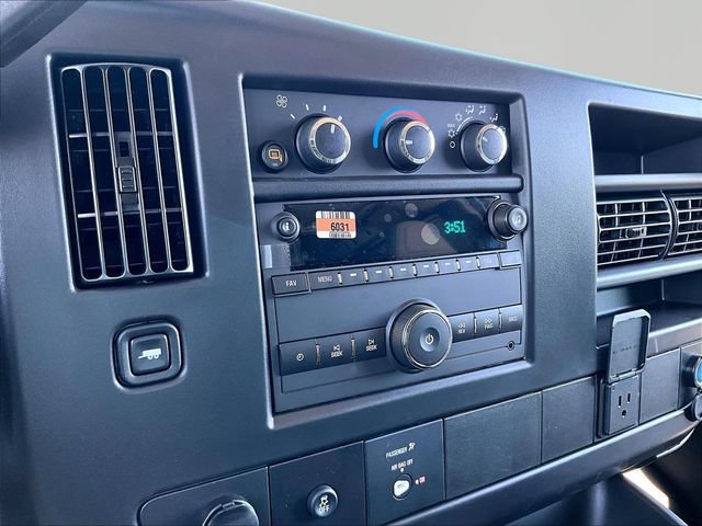 New 2026 Chevrolet Express 2500 w/ Driver Convenience Package RWD image 19