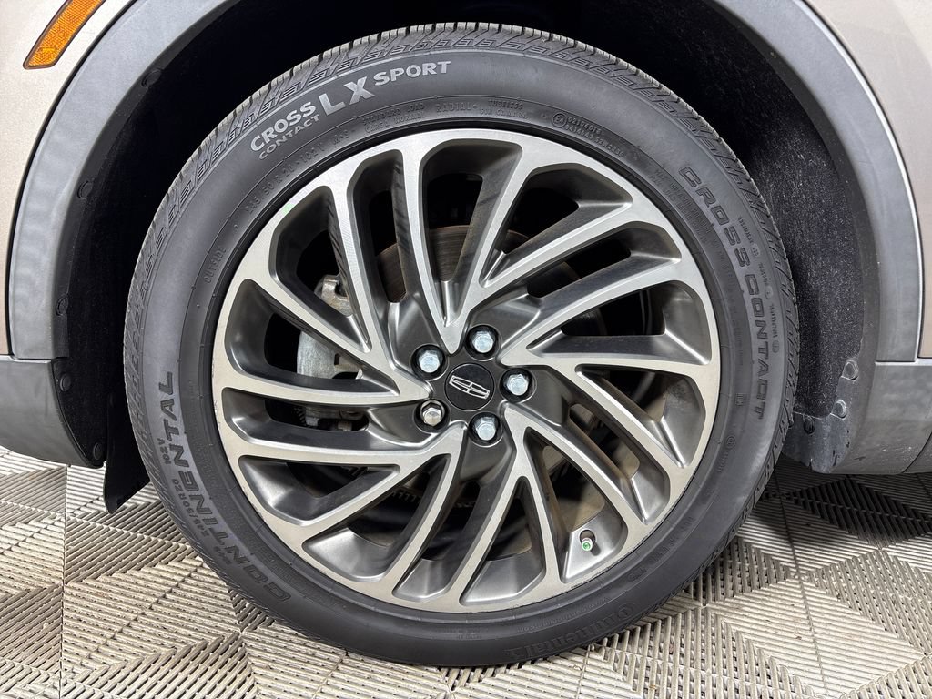Used 2019 Lincoln Nautilus Reserve w/ Class II Trailer Tow Package FWD image 14