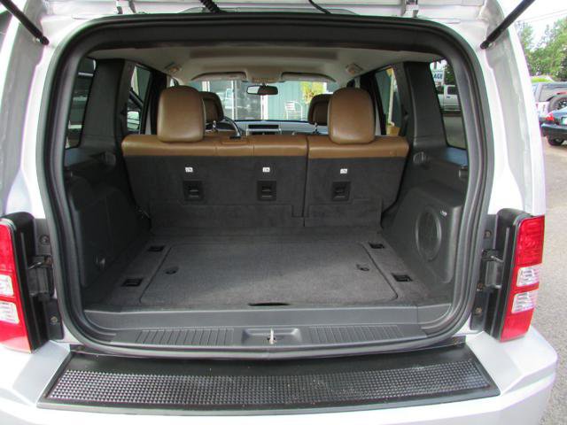 Used 2012 Jeep Liberty Limited image 15