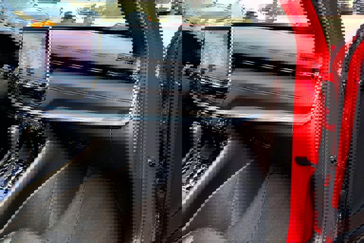 Used 2022 Jeep Compass Limited w/ (RED) Package image 16