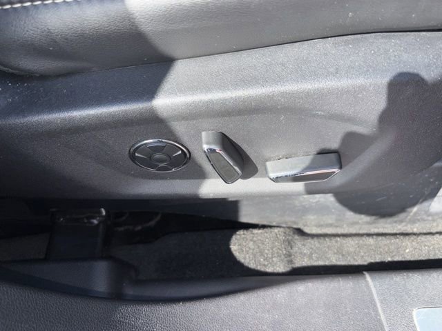 Used 2017 Ford Explorer Platinum AWD/4WD image 7