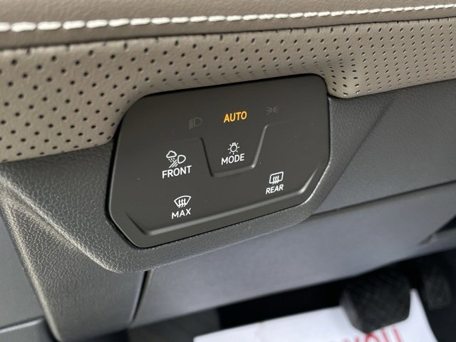 New 2025 Volkswagen Atlas SEL image 10