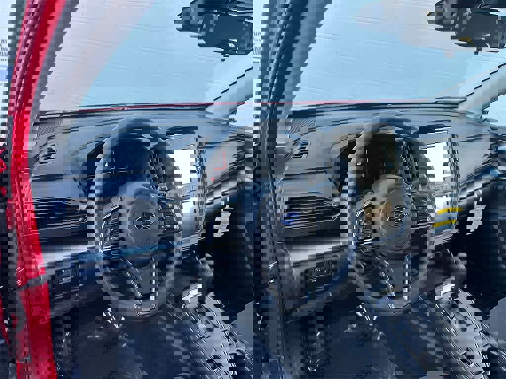 Certified 2025 Subaru Impreza 2.0i image 2