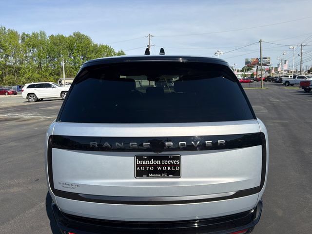 Used 2025 Land Rover Range Rover SE AWD/4WD image 29