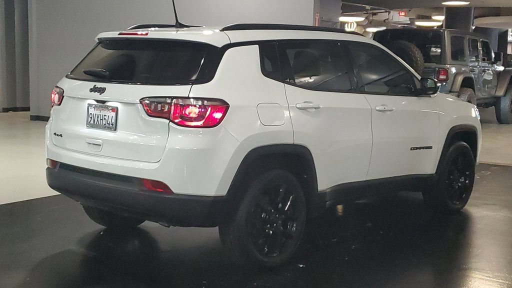 Used 2026 Jeep Compass Latitude AWD/4WD image 4