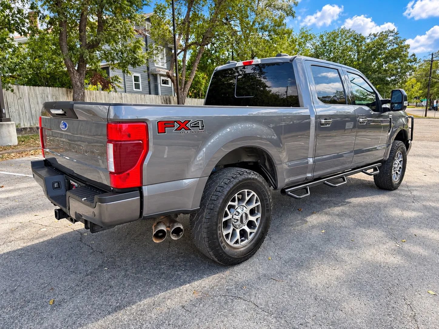 Used 2021 Ford F250 Lariat w/ FX4 Off-Road Package AWD/4WD image 6
