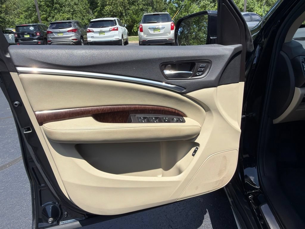Used 2018 Acura MDX SH-AWD image 17
