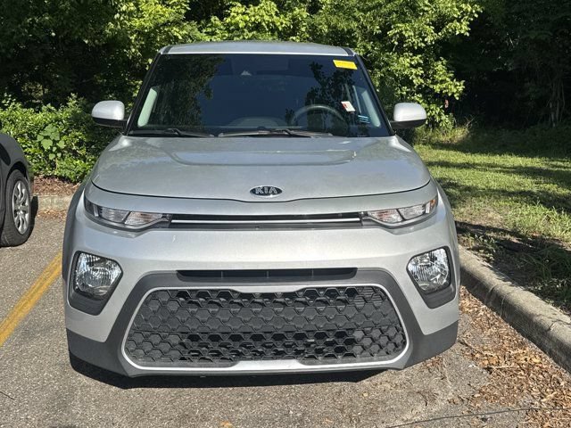 Used 2021 Kia Soul S FWD image 2