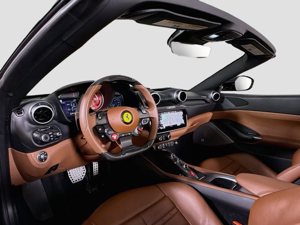 Used 2020 Ferrari Portofino RWD image 3