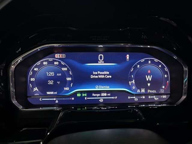 Used 2025 Chevrolet Silverado 2500 LT w/ Convenience Package image 18