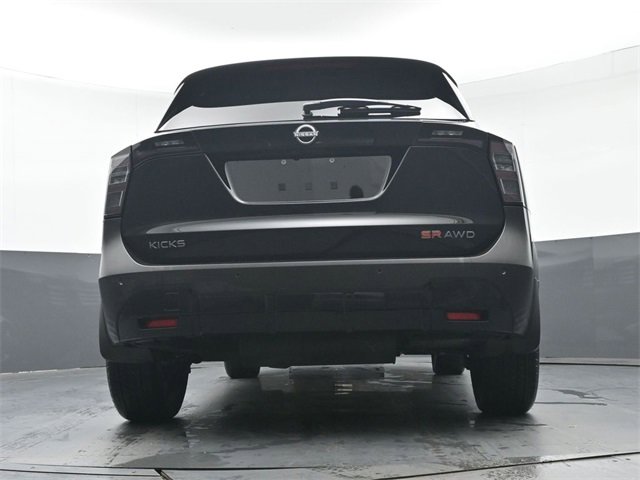 Used 2025 Nissan Kicks SR image 33
