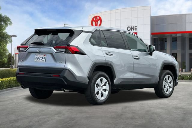 Certified 2024 Toyota RAV4 LE FWD image 5
