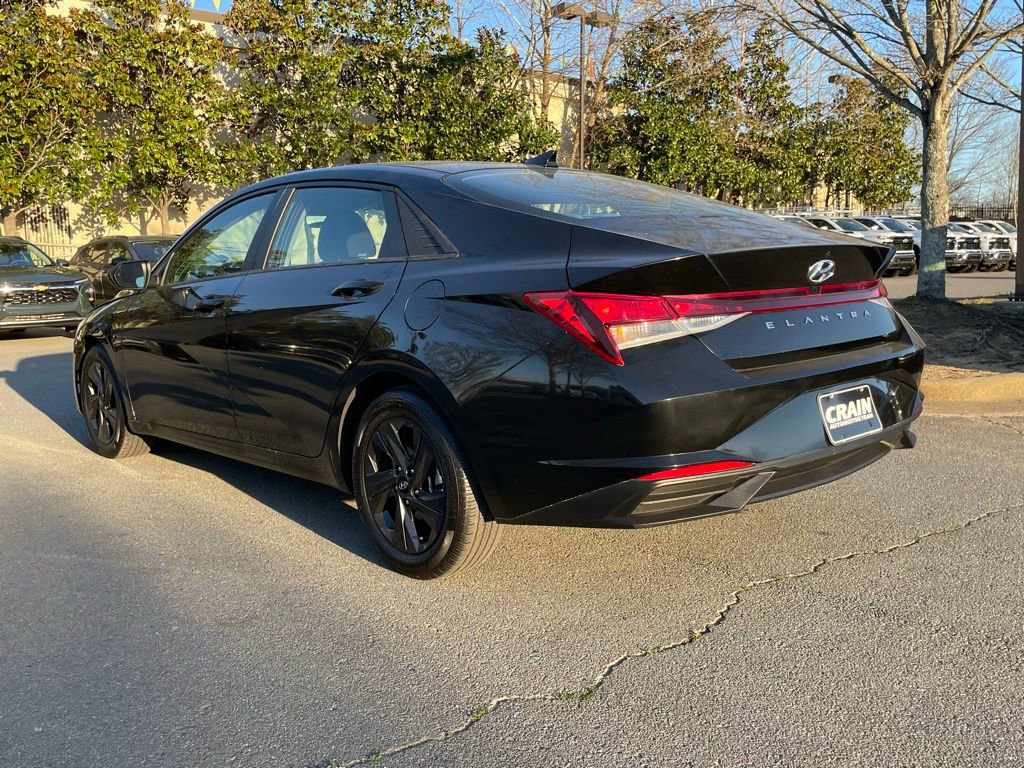 Used 2022 Hyundai Elantra SEL w/ Convenience Package image 5