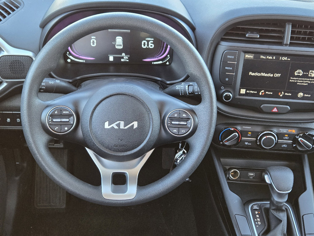 Certified 2025 Kia Soul S image 10