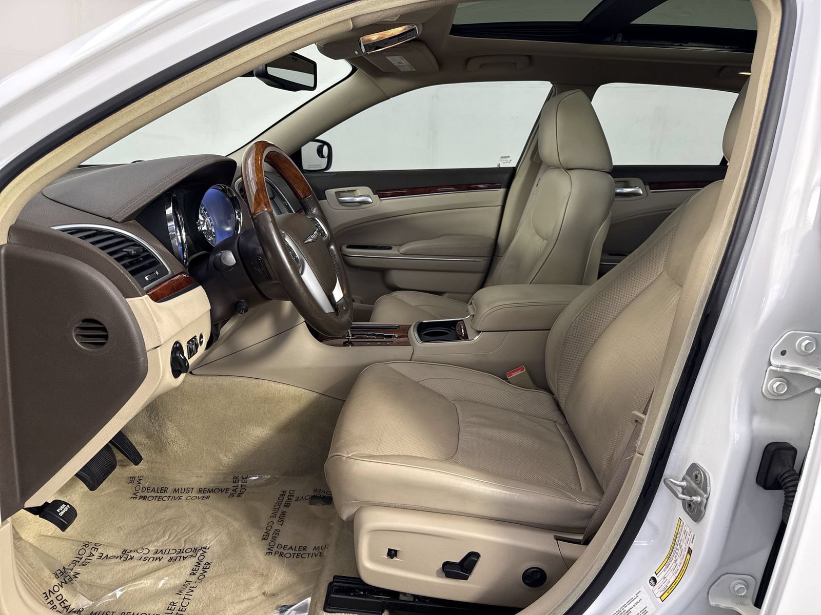 Used 2011 Chrysler 300 C w/ Sound Group RWD image 5