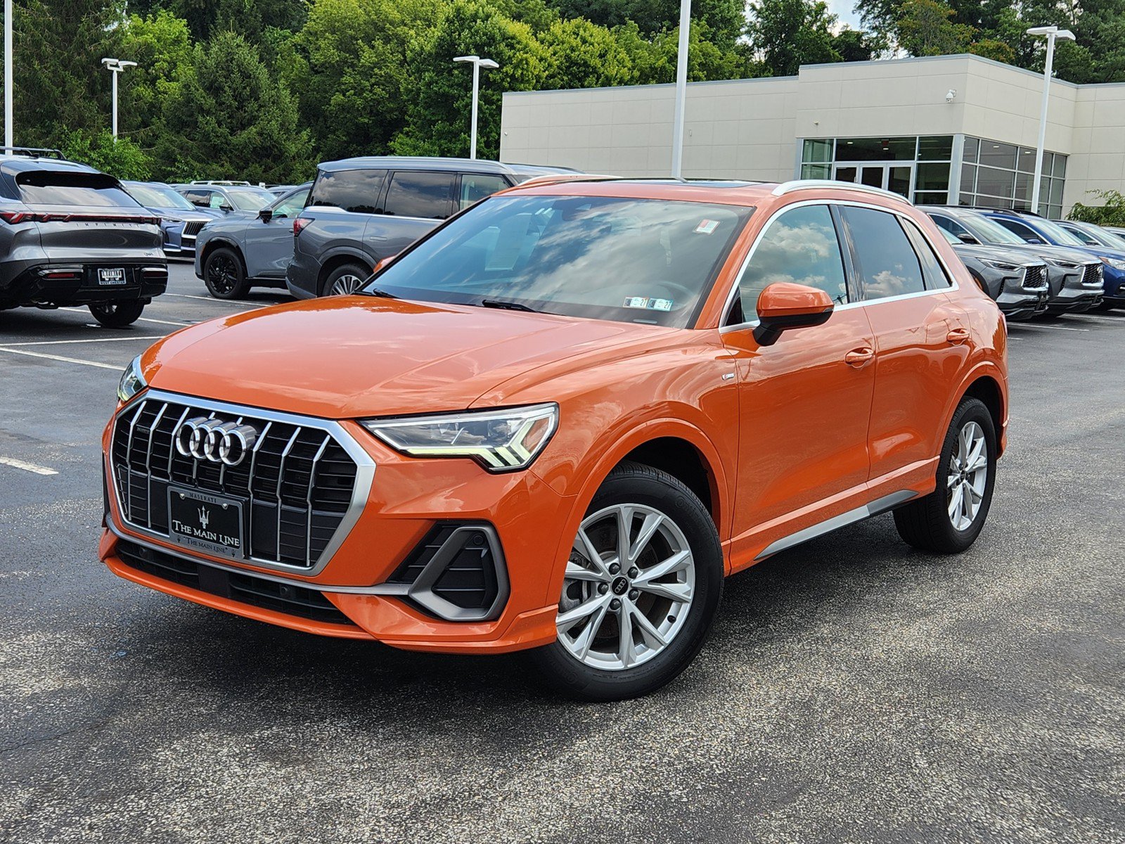 Used 2024 Audi Q3 2.0T Premium AWD/4WD image 1