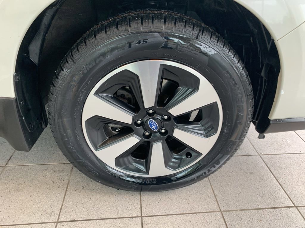 Used 2017 Subaru Forester 2.5i Premium w/ All-Weather Package AWD/4WD image 22