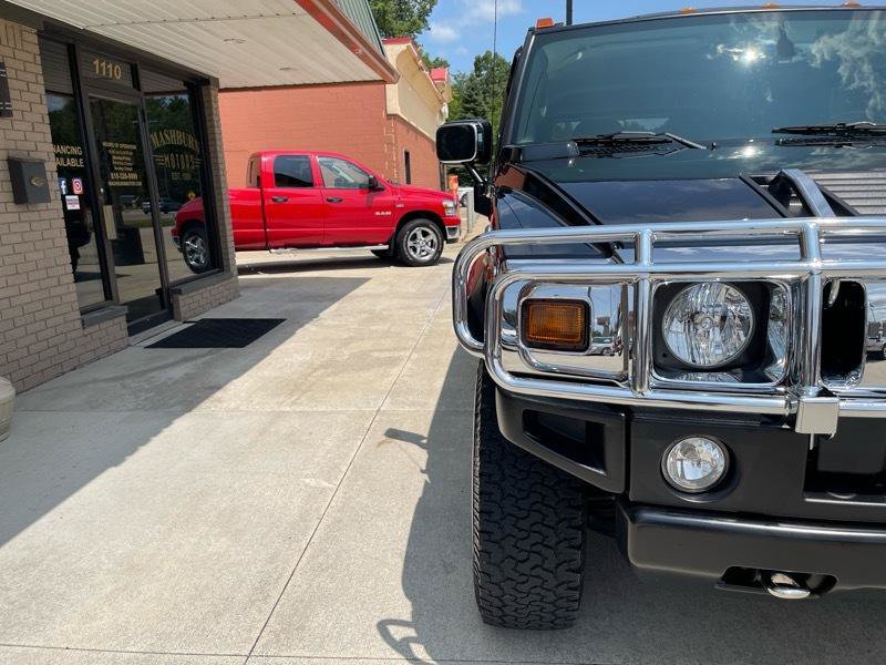 Used 2005 HUMMER H2 w/ Preferred Equipment Group AWD/4WD image 6