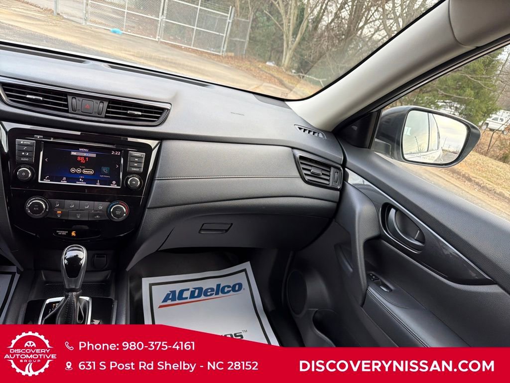 Certified 2020 Nissan Rogue S image 35