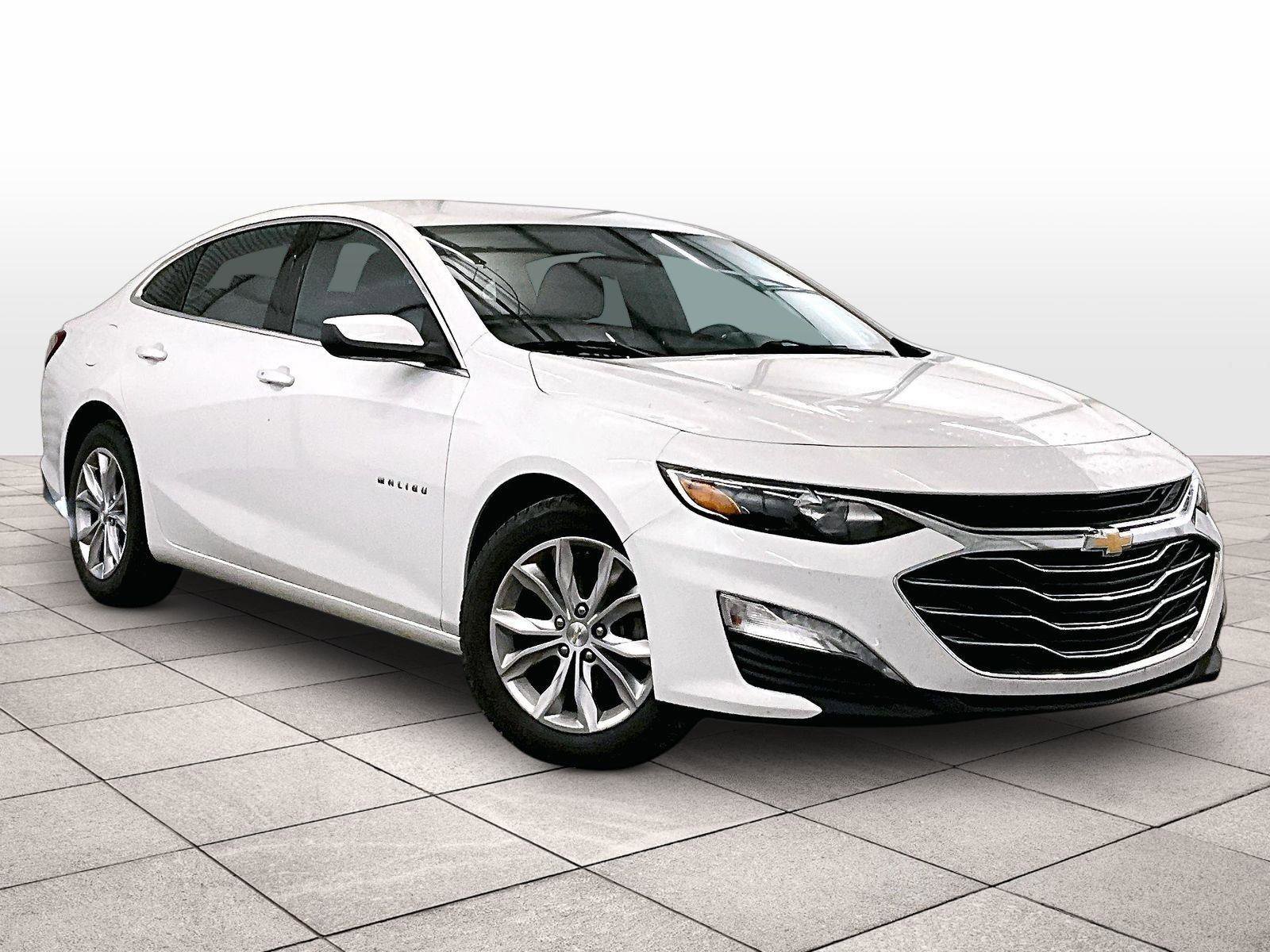 Used 2020 Chevrolet Malibu LT FWD image 2