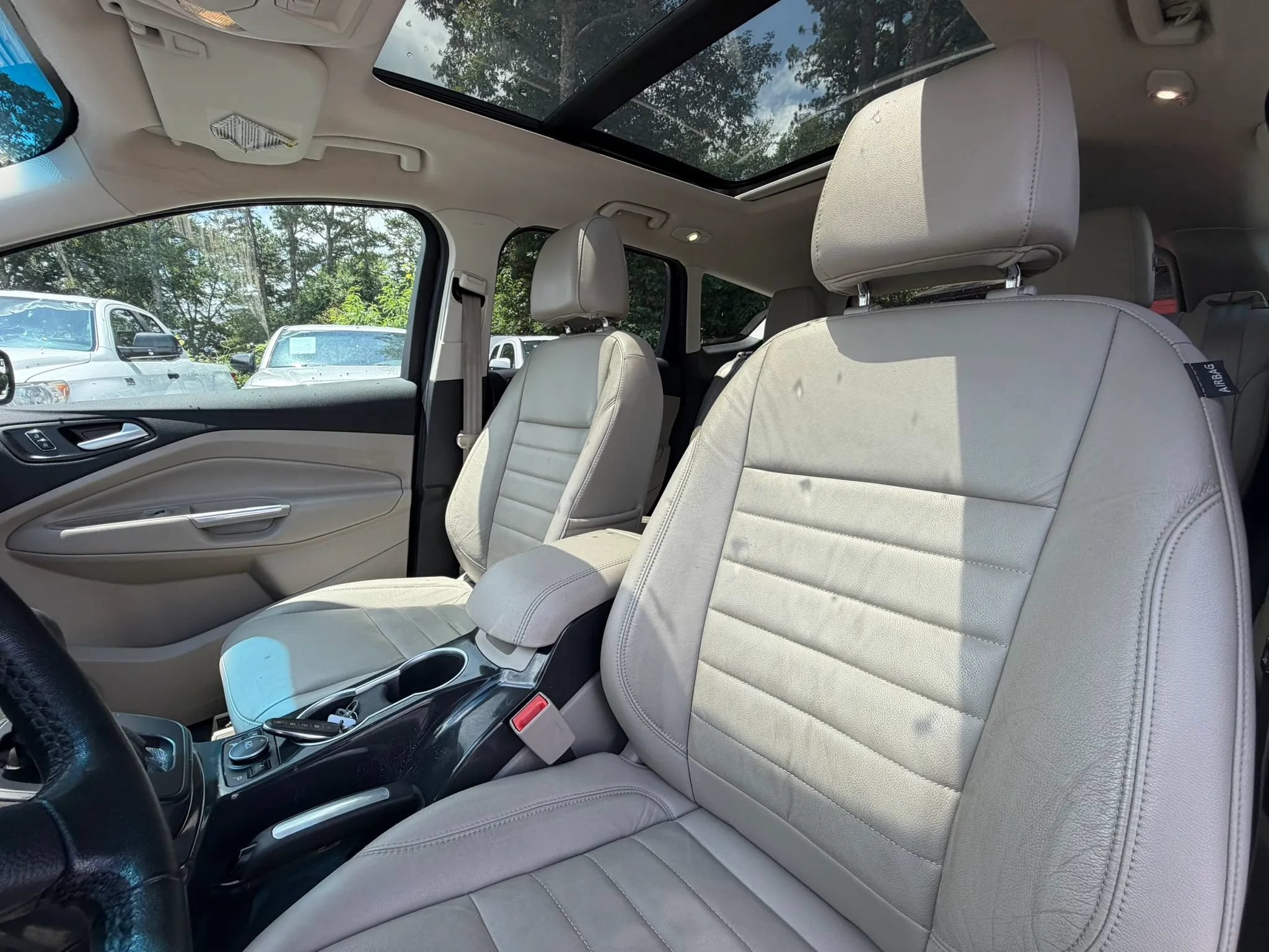 Used 2016 Ford Escape Titanium FWD image 11