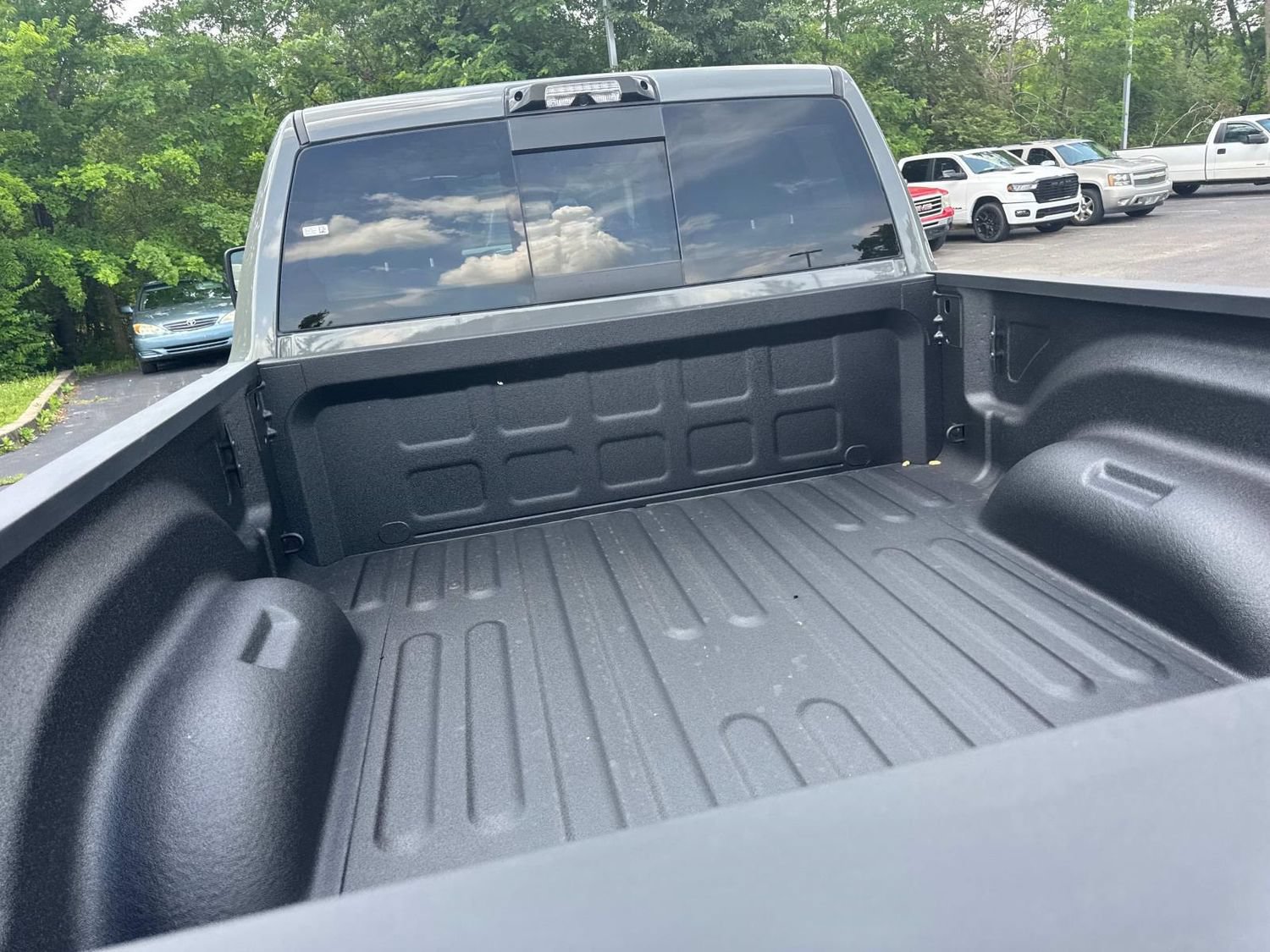 New 2026 RAM 2500 Laramie w/ Night Edition AWD/4WD image 16