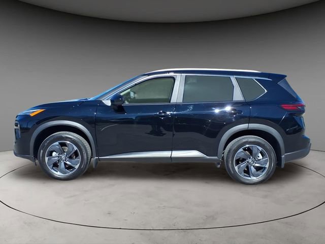 Used 2025 Nissan Rogue SV w/ SV Premium Package image 2