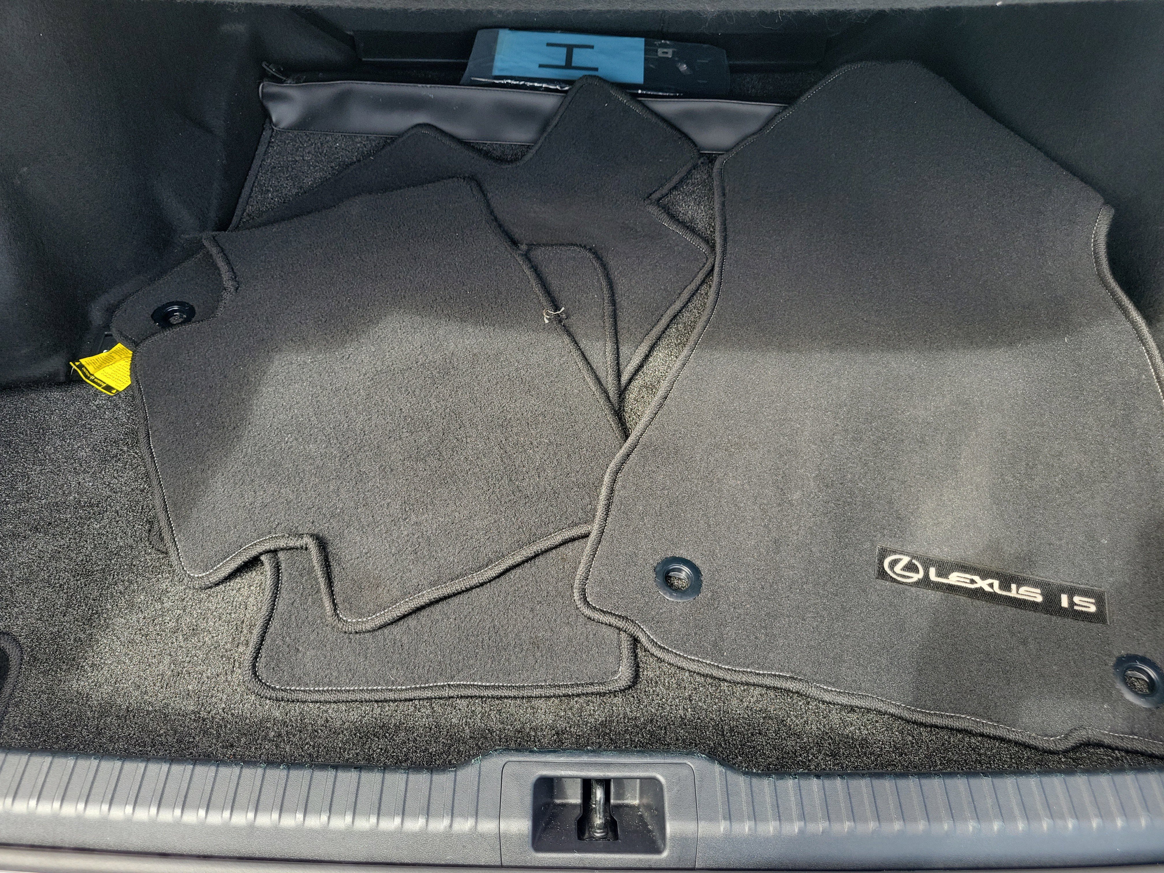 Certified 2024 Lexus IS 300 w/ Comfort Package RWD image 9