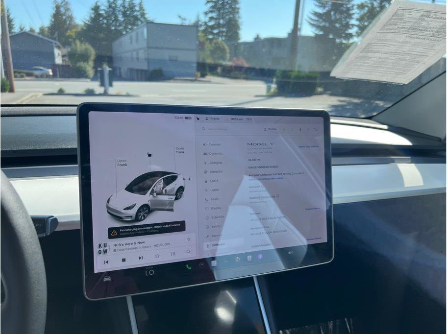 Used 2020 Tesla Model Y Long Range image 9
