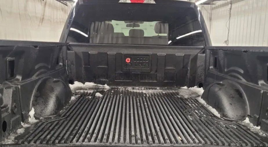 Used 2018 Ford F150 XLT AWD/4WD image 2