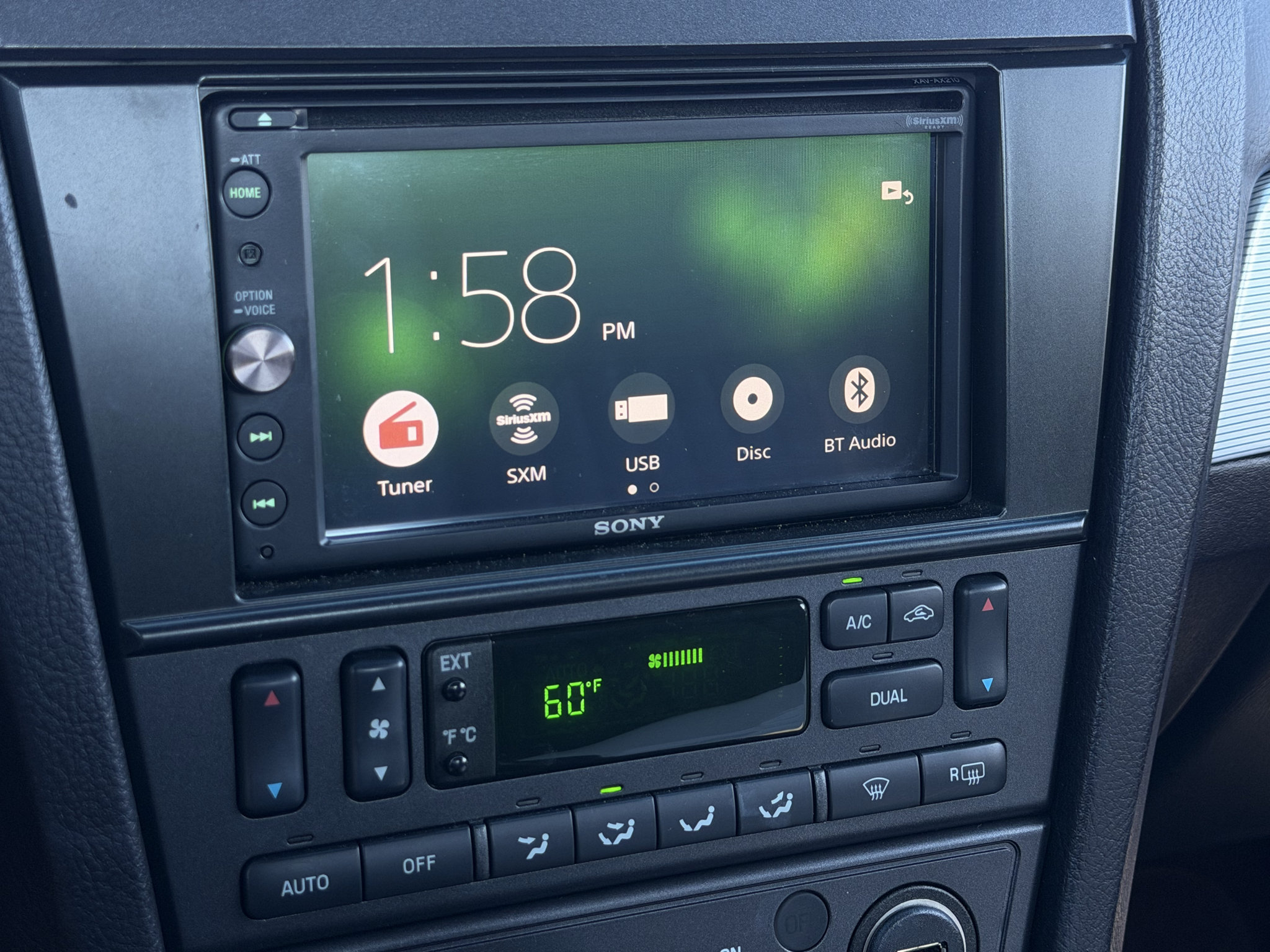 Used 2004 Ford Thunderbird RWD image 11