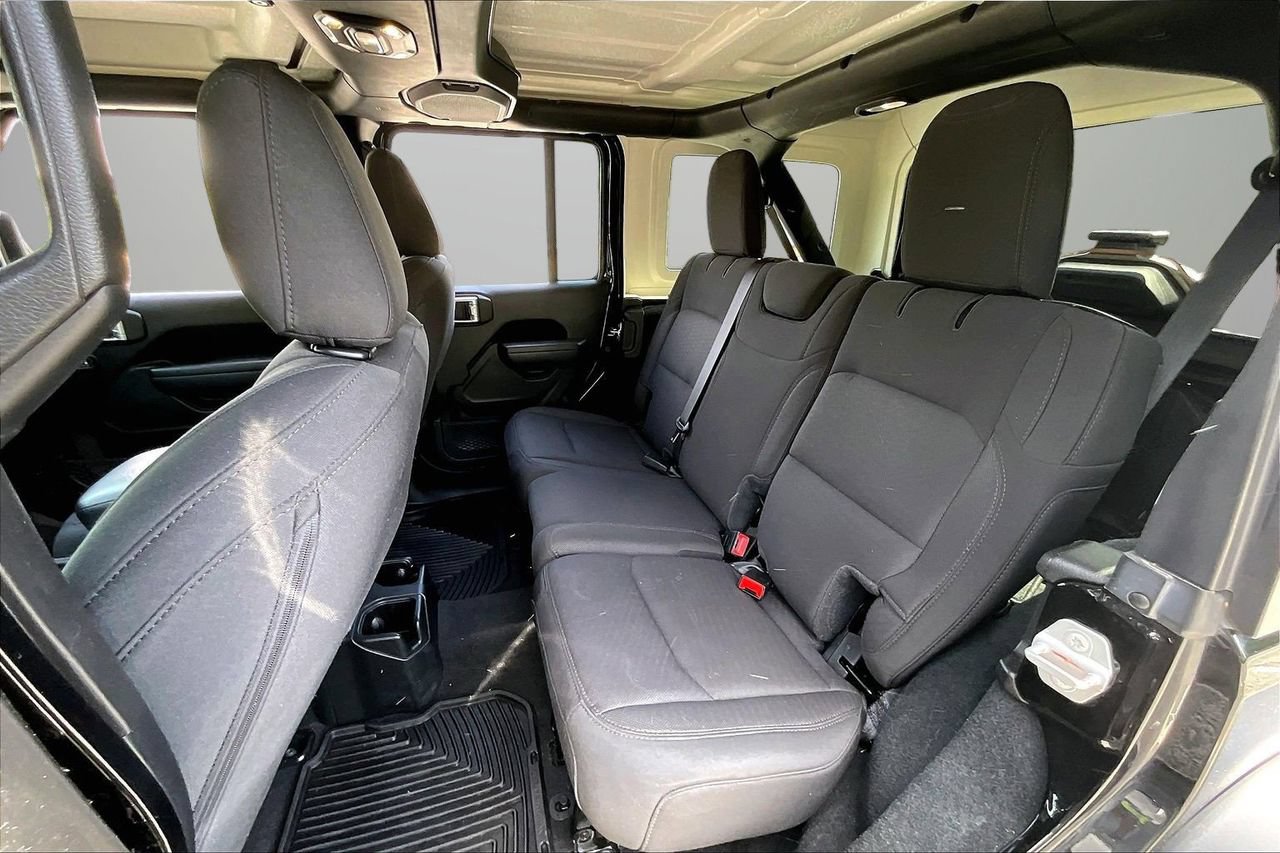 Used 2023 Jeep Wrangler Unlimited Sport AWD/4WD image 21