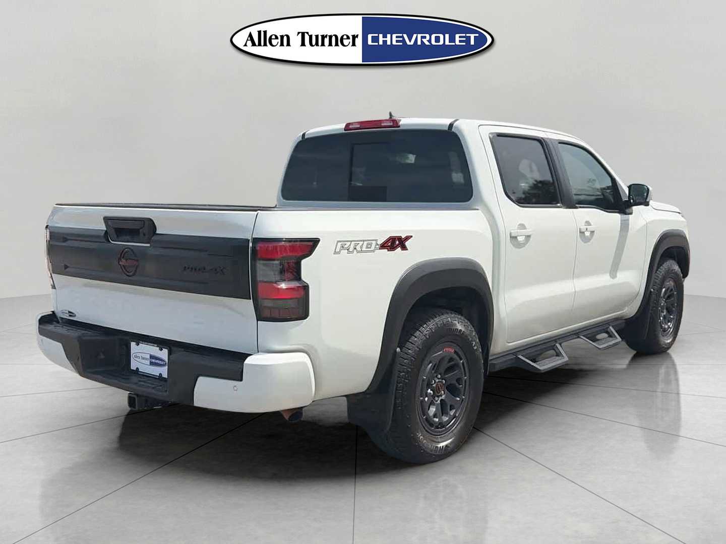 Used 2025 Nissan Frontier PRO-4X w/ Pro Convenience Package AWD/4WD image 4