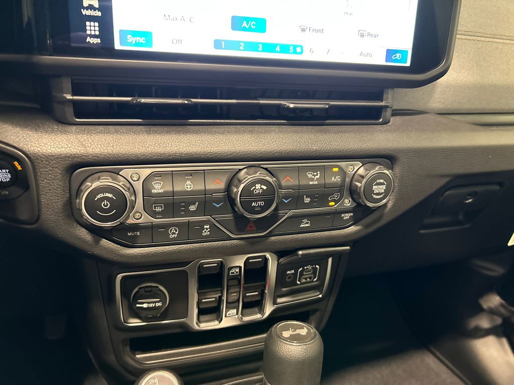 New 2025 Jeep Wrangler Sport S image 23