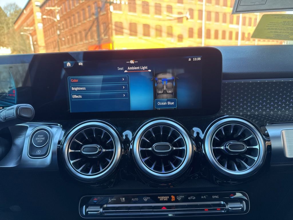 New 2026 Mercedes-Benz GLB 35 AMG 4MATIC image 34