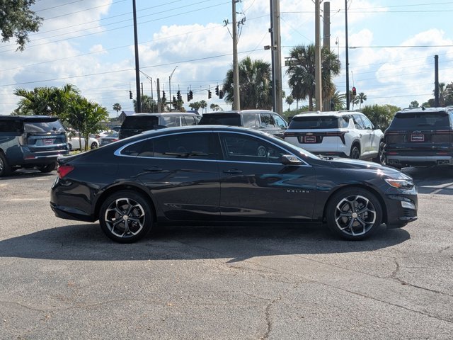Used 2023 Chevrolet Malibu LT FWD image 4