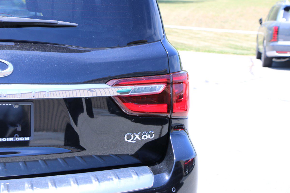 Used 2023 INFINITI QX80 Sensory w/ Cargo Package RWD image 7