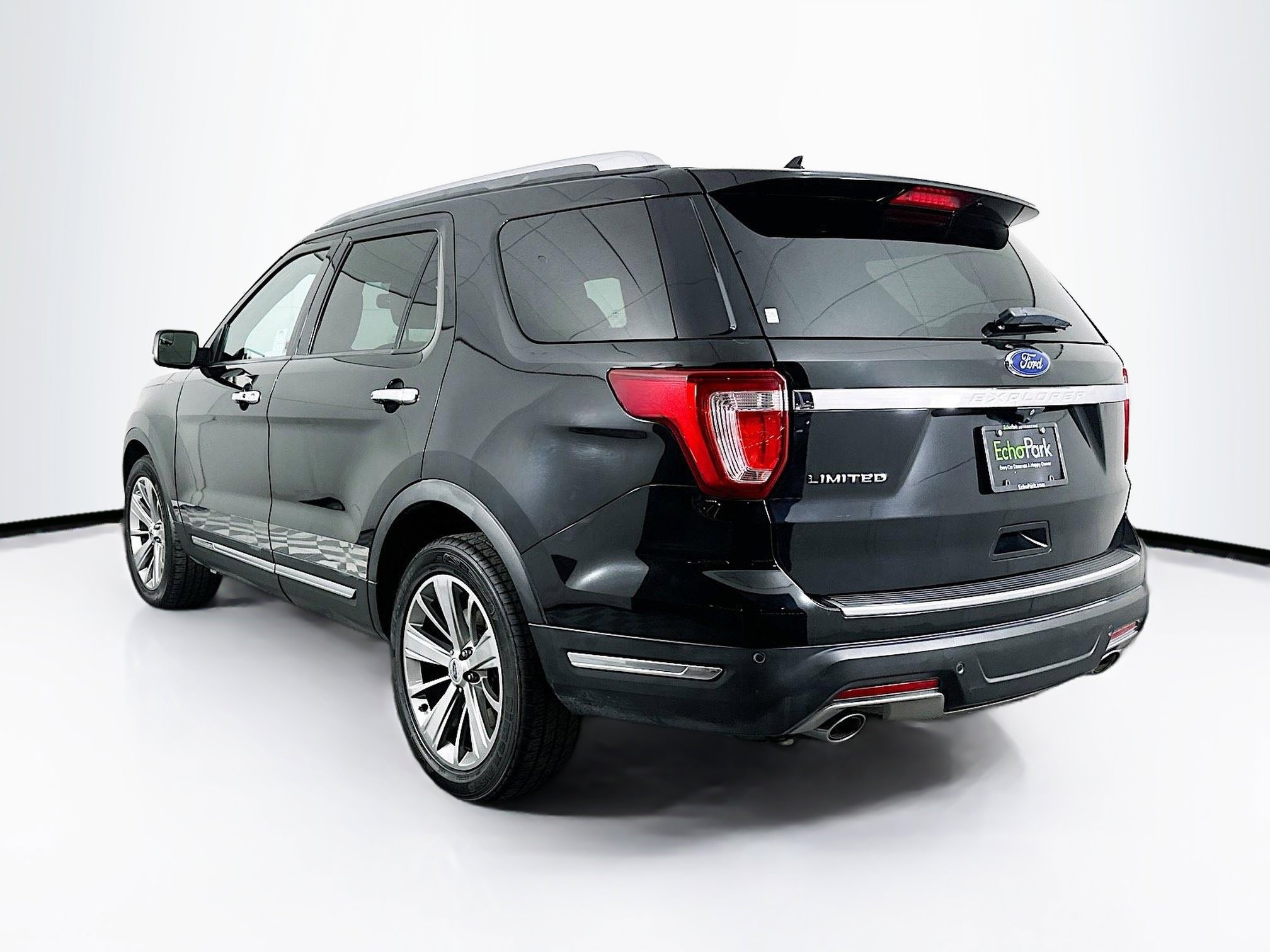Used 2018 Ford Explorer Limited FWD image 5