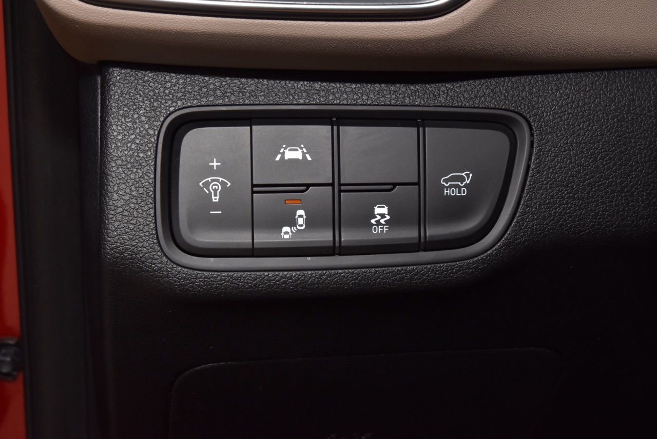 Used 2020 Hyundai Santa Fe Limited FWD image 32