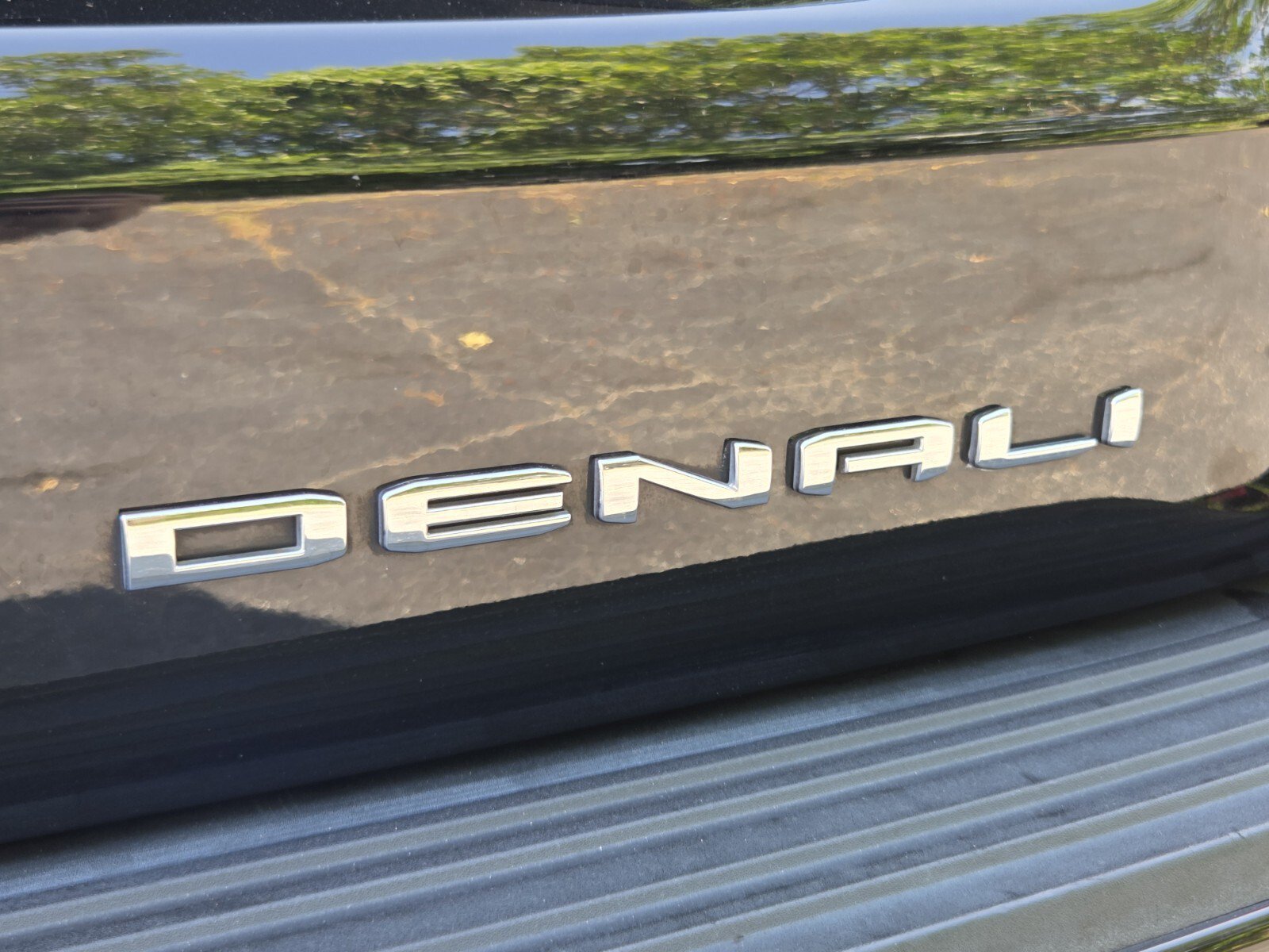 Certified 2023 GMC Yukon XL Denali w/ Denali Reserve Package AWD/4WD image 17