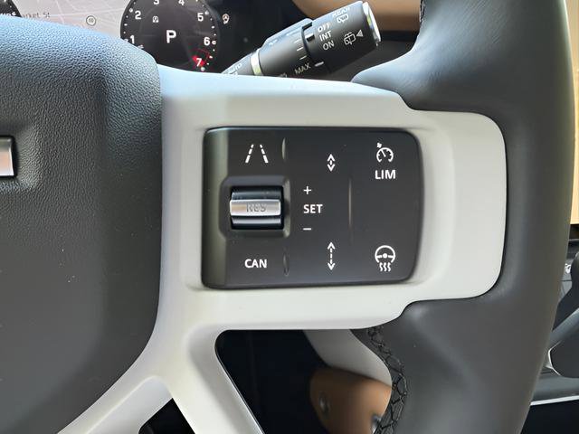 New 2026 Land Rover Defender 110 X-Dynamic SE AWD/4WD image 17
